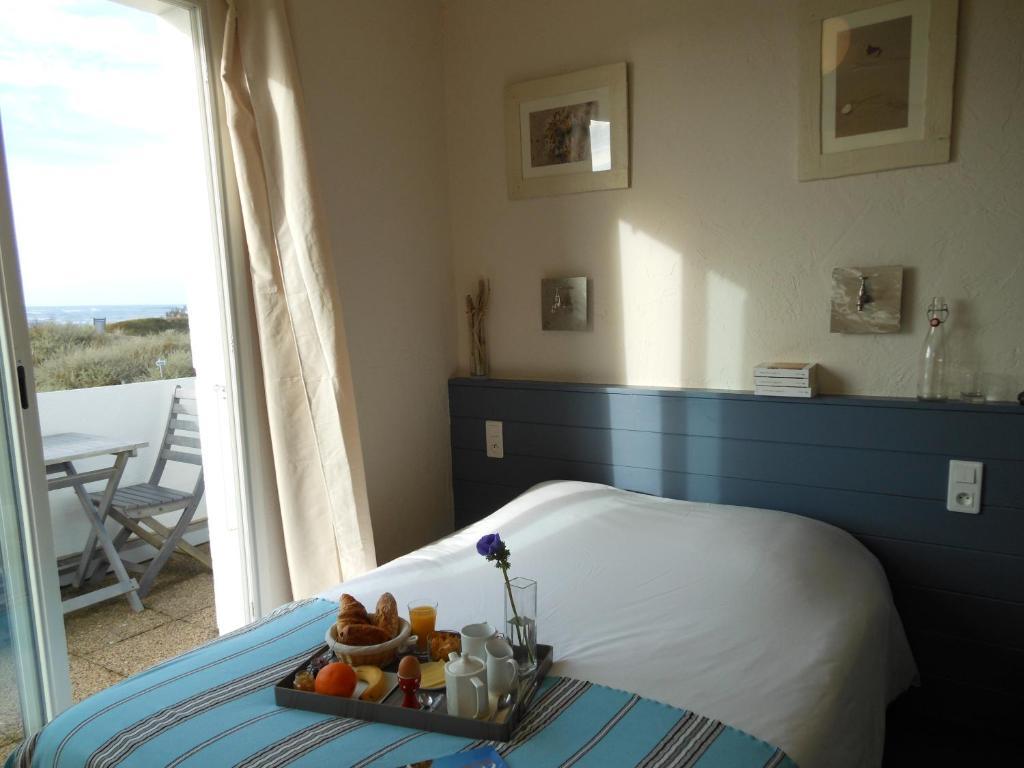 Hotel De La Petite Plage Saint-Georges-d'Oleron Buitenkant foto