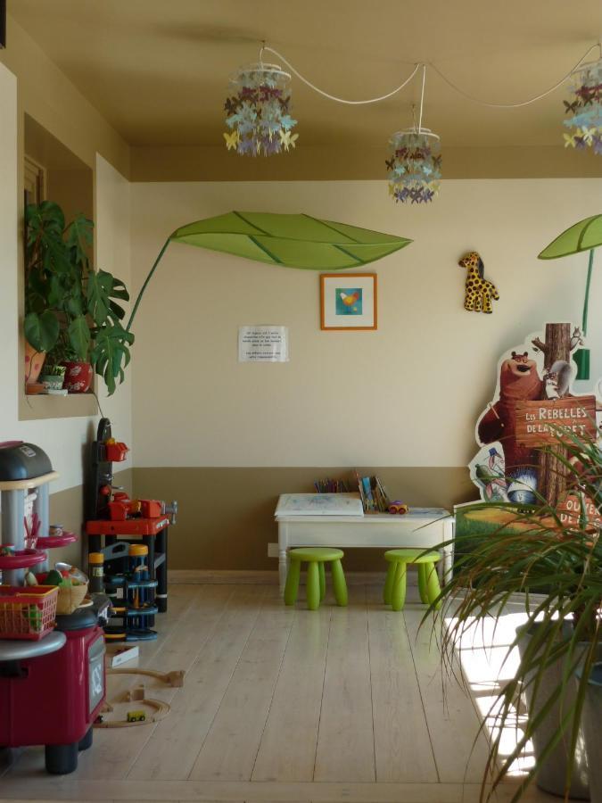 Hotel De La Petite Plage Saint-Georges-d'Oleron Buitenkant foto