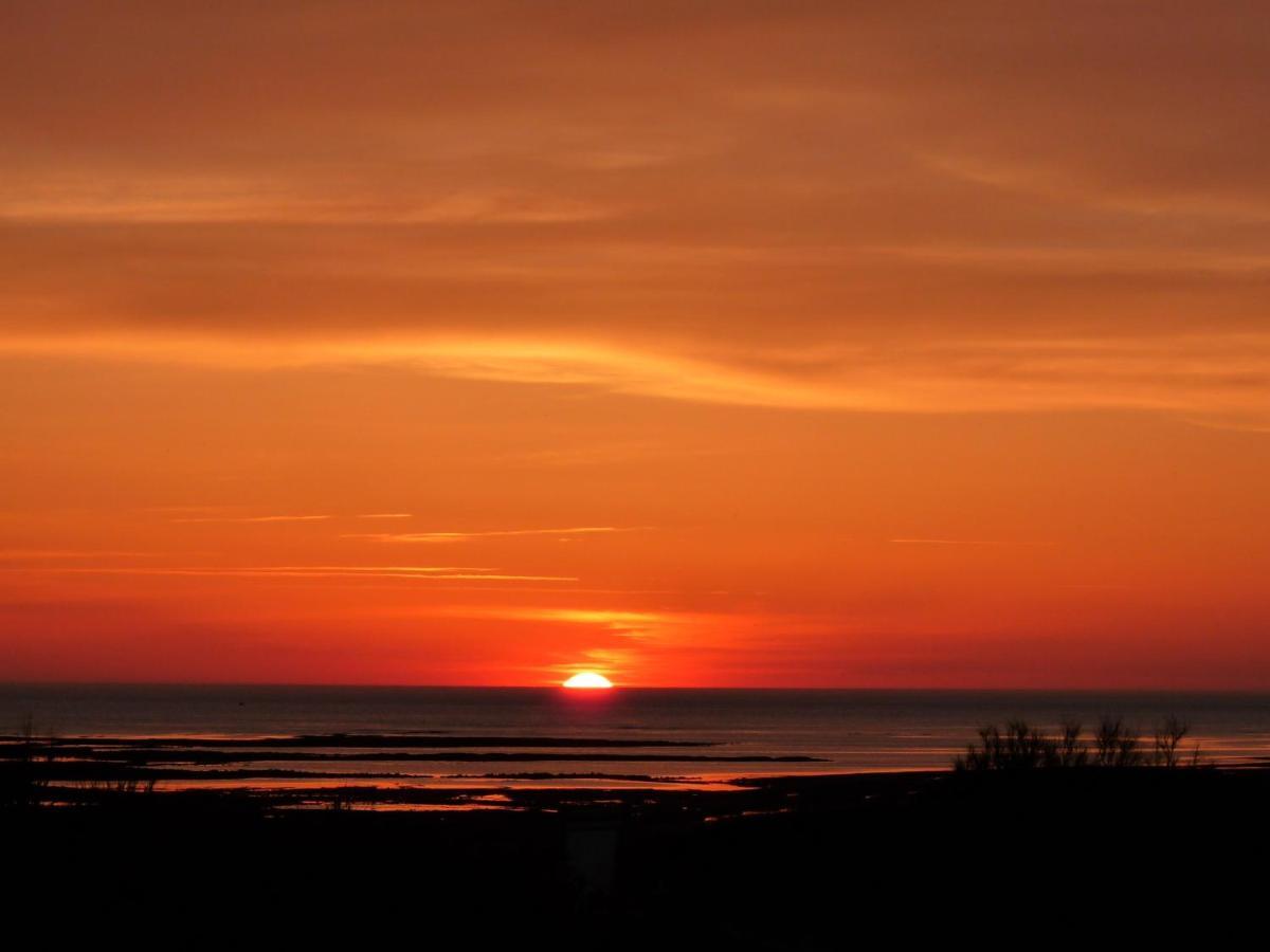 Hotel De La Petite Plage Saint-Georges-d'Oleron Buitenkant foto